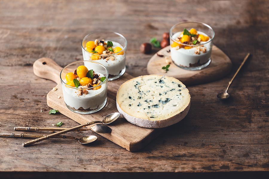 Verrines de mangue et fourme d’Ambert